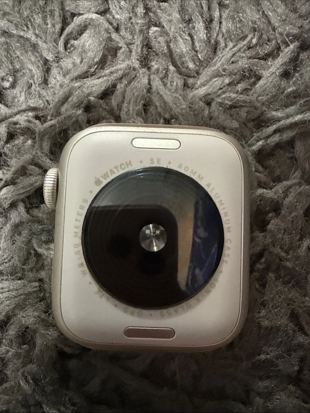 Make an Offer! Smartwatch in Silver - Apple Watch SE 40MM (just the watch)